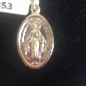 Pendant no chain 3853